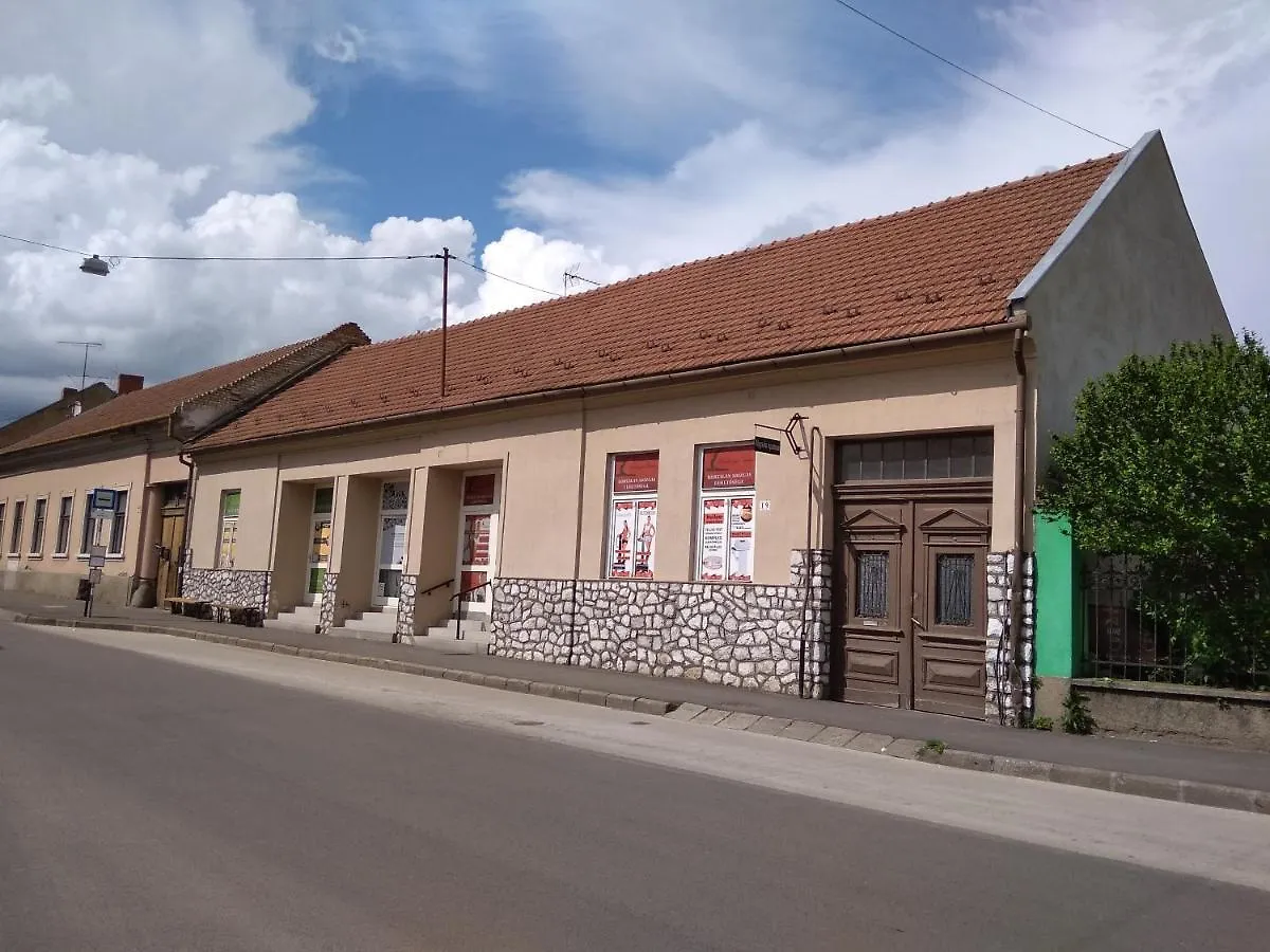 Magnolia Apartman Эгер 0*,  Венгрия