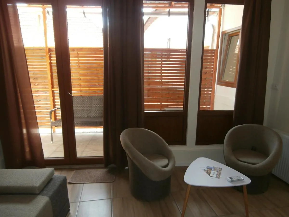 דירה אגר Magnolia Apartman הונגריה