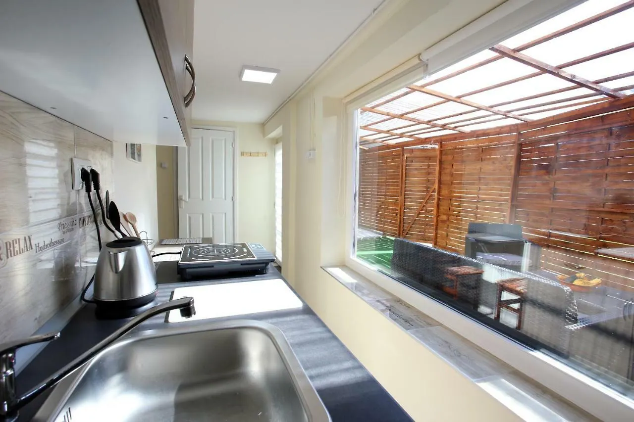 Magnolia Apartman Eger 0*,